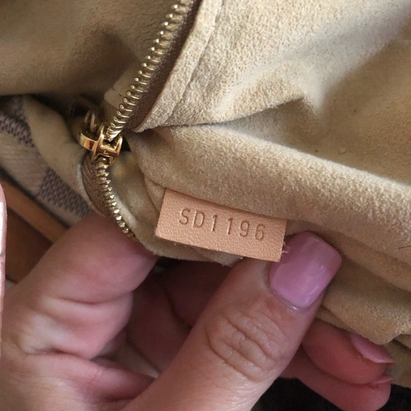 LV Artsy Damier Azur MM (DISCONTINUED) - Picture 10 of 15